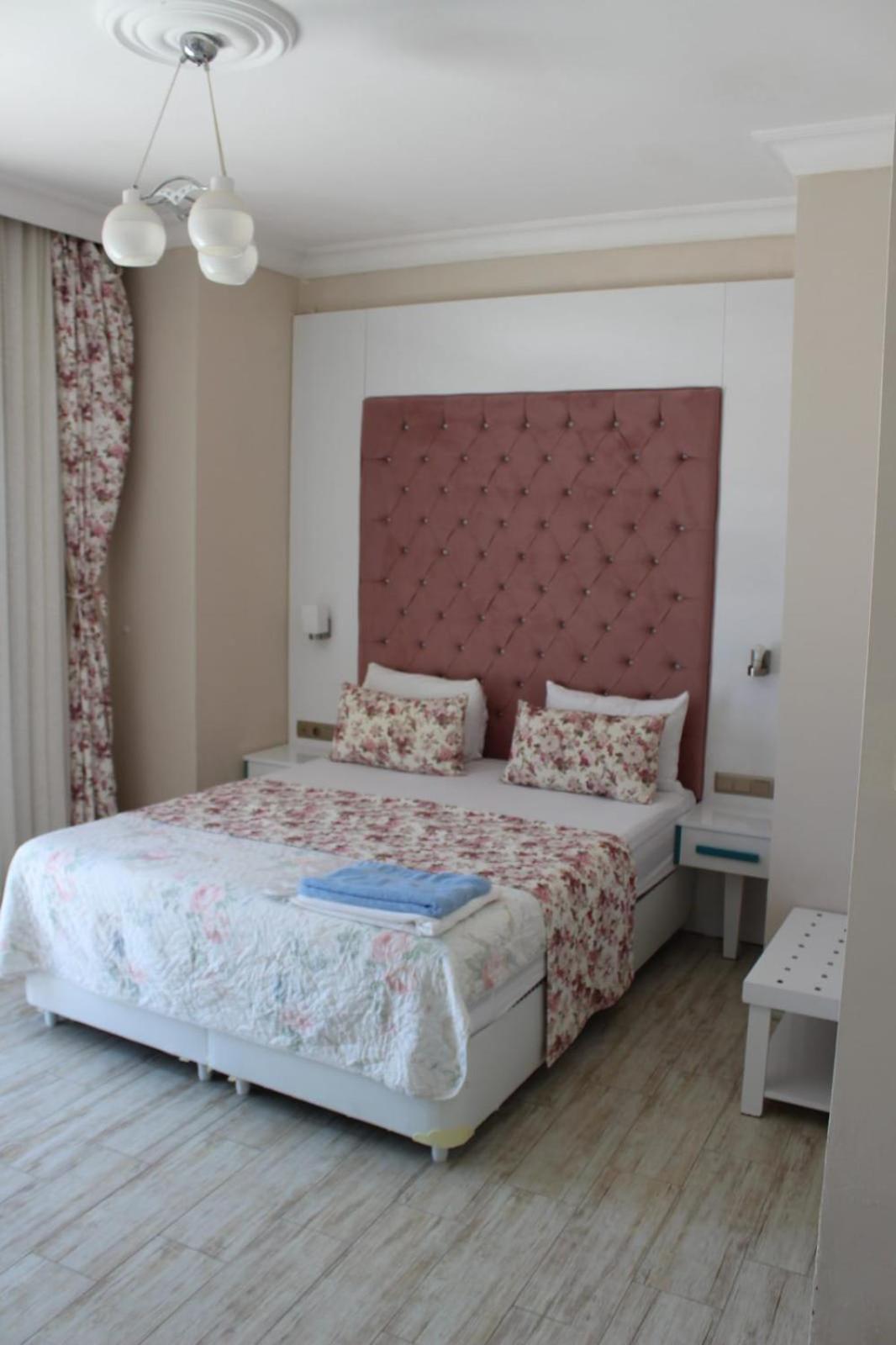 Derin Deniz Otel Karatas  Zewnętrze zdjęcie